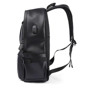 Mochila Inteligente de Couro Digital Tech™