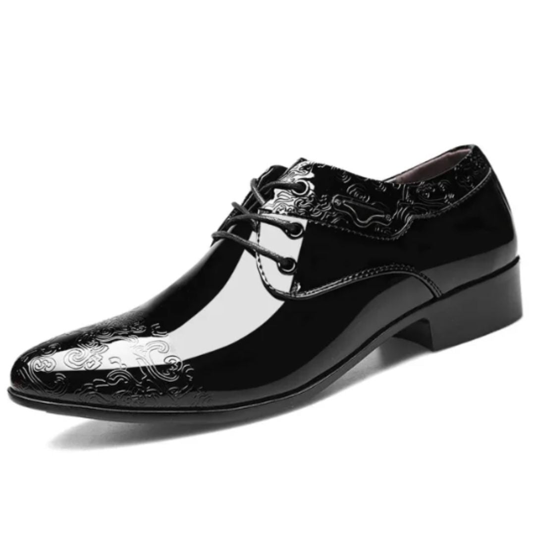 Sapato de Couro Bordado Alterrnative™